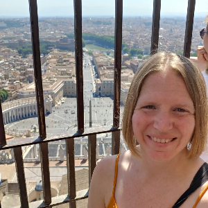 Julie Anderson Profile Image