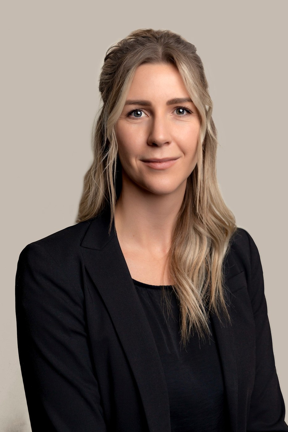 Bronwyn P Scrivens